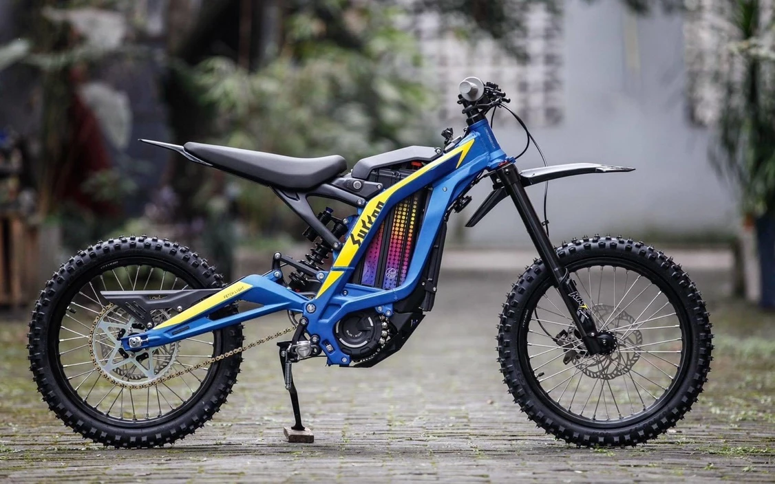 Gnarly SurRon Light Bee X S Lithium Battery Power-Assisted Electric Dirt Bike Outdoor Motocross Bike 48V/60V 3000W/4500W