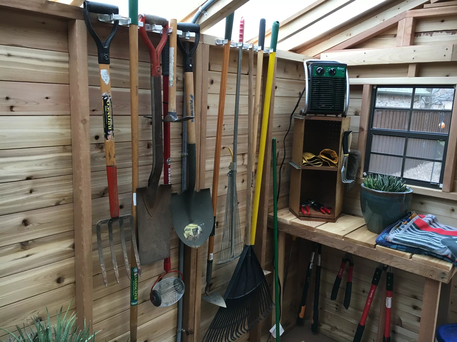 【Storage Shed】8 ft. W x 12 ft. D Cedar Wood Sunshed Garden Shed