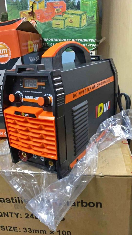 Destockage Professional 300A soldering machine with