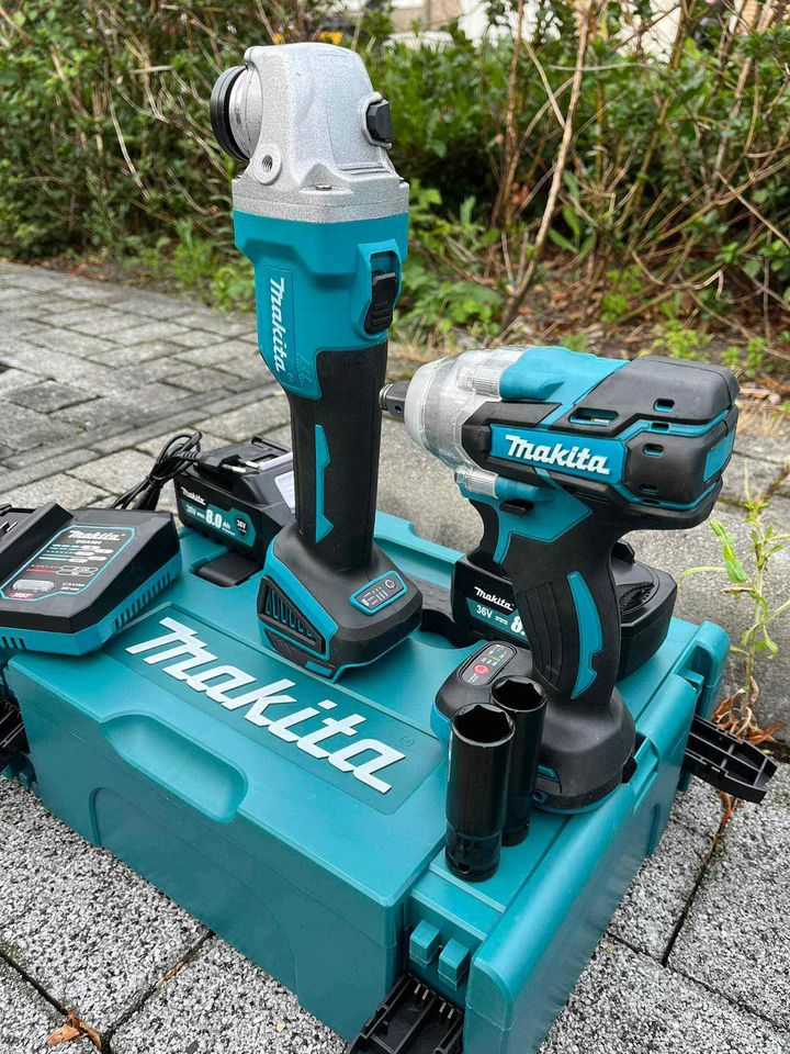 Makita XT288T 18V LXT® Lithium-Ion Brushless Cordless 2-Pc. Combo Kit (5.0Ah).